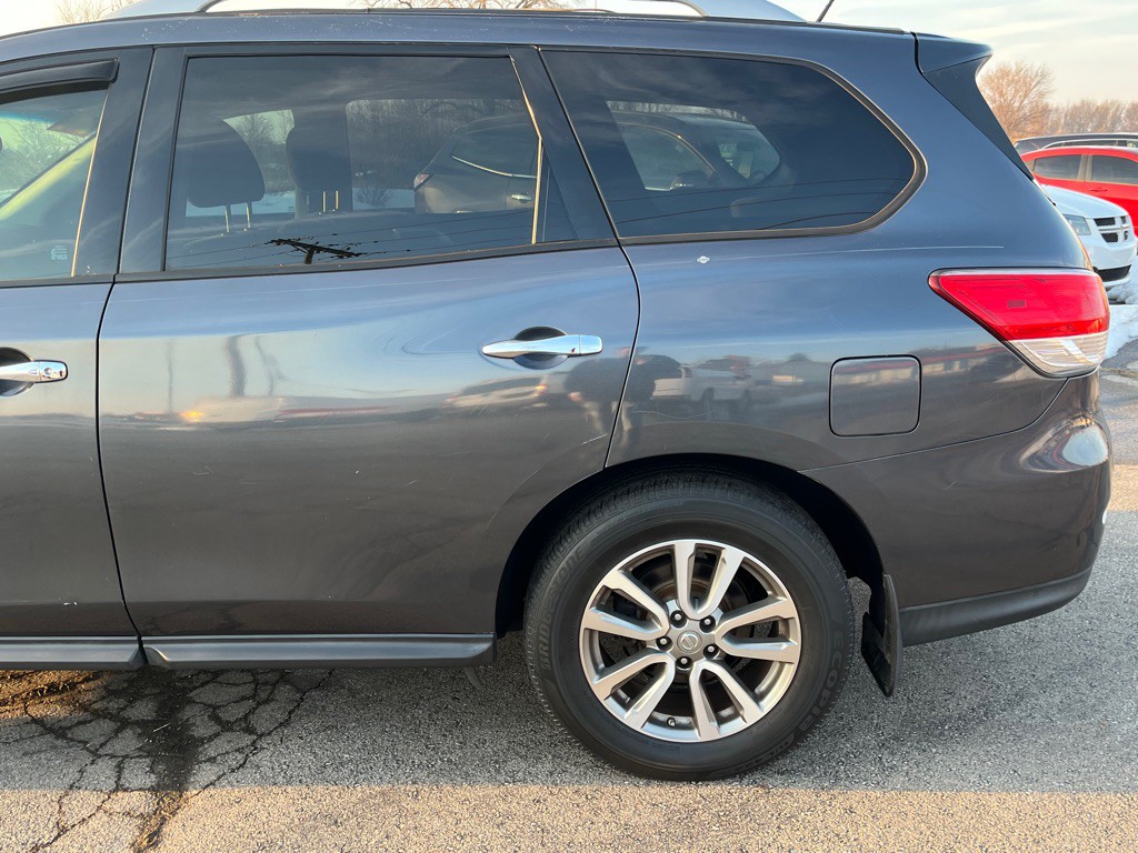 2014 Nissan Pathfinder Image 9