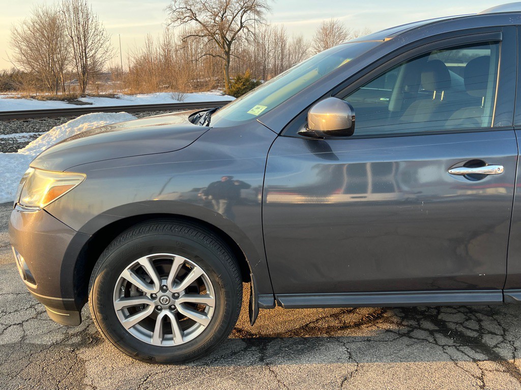 2014 Nissan Pathfinder Image 10