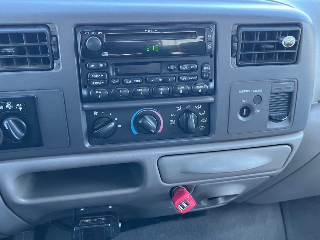 2001 Ford F-250 Image 12