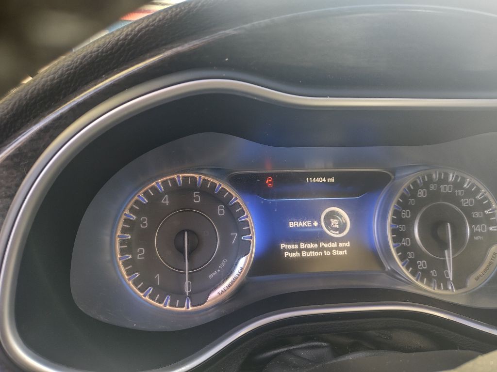 2015 Chrysler 200 Image 6