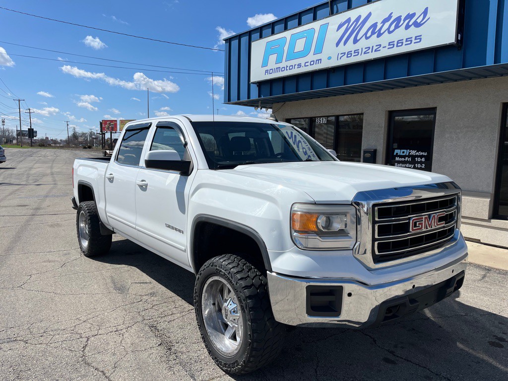 2015 GMC Sierra Image 1