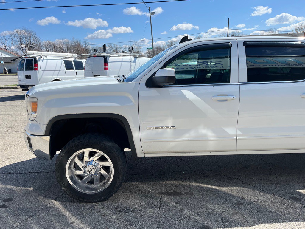 2015 GMC Sierra Image 4