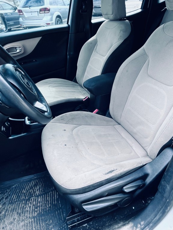 2018 Jeep Renegade Image 13