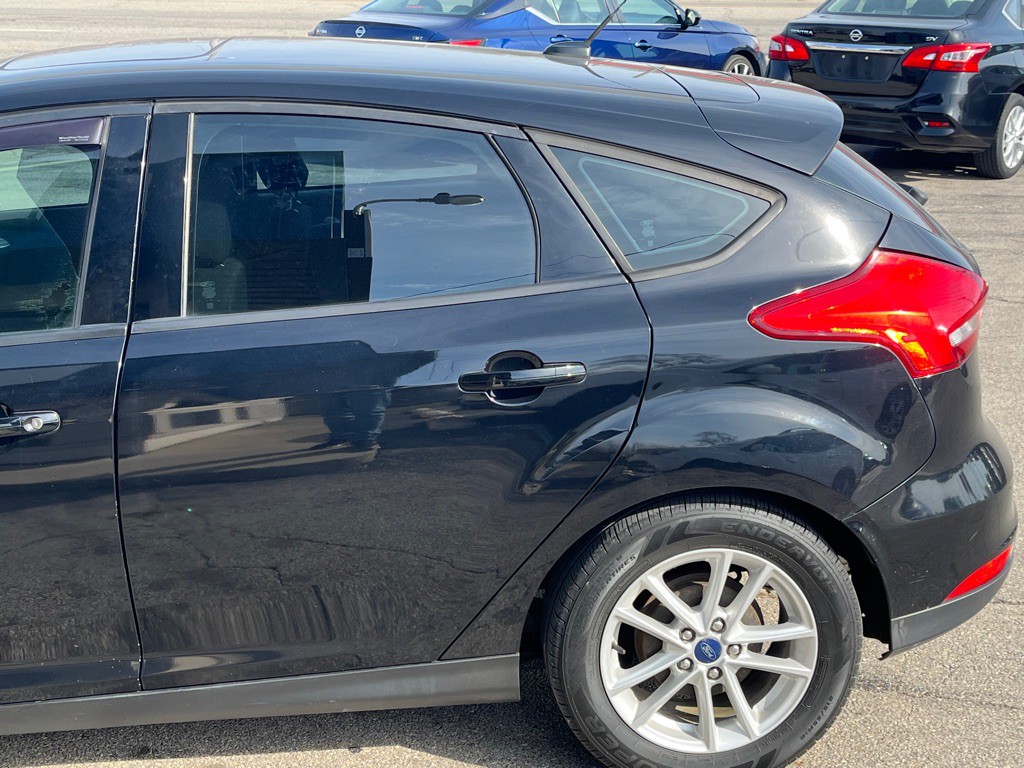 2016 Ford Focus Image 5