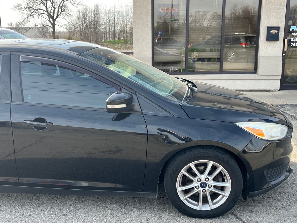 2016 Ford Focus Image 10