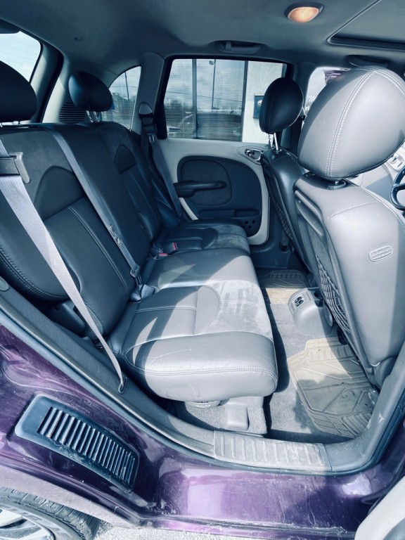2001 Chrysler PT Cruiser Image 16