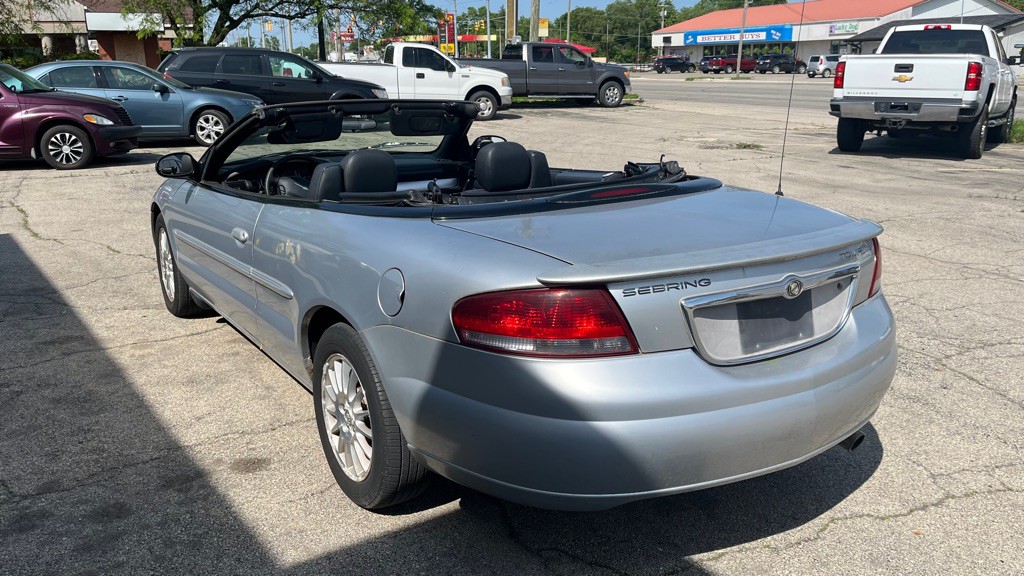 2005 Chrysler Sebring Image 6
