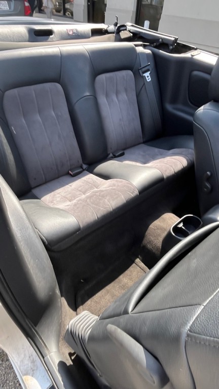 2005 Chrysler Sebring Image 16