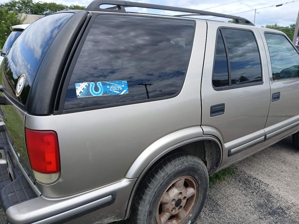 1999 Chevrolet Blazer Image 3