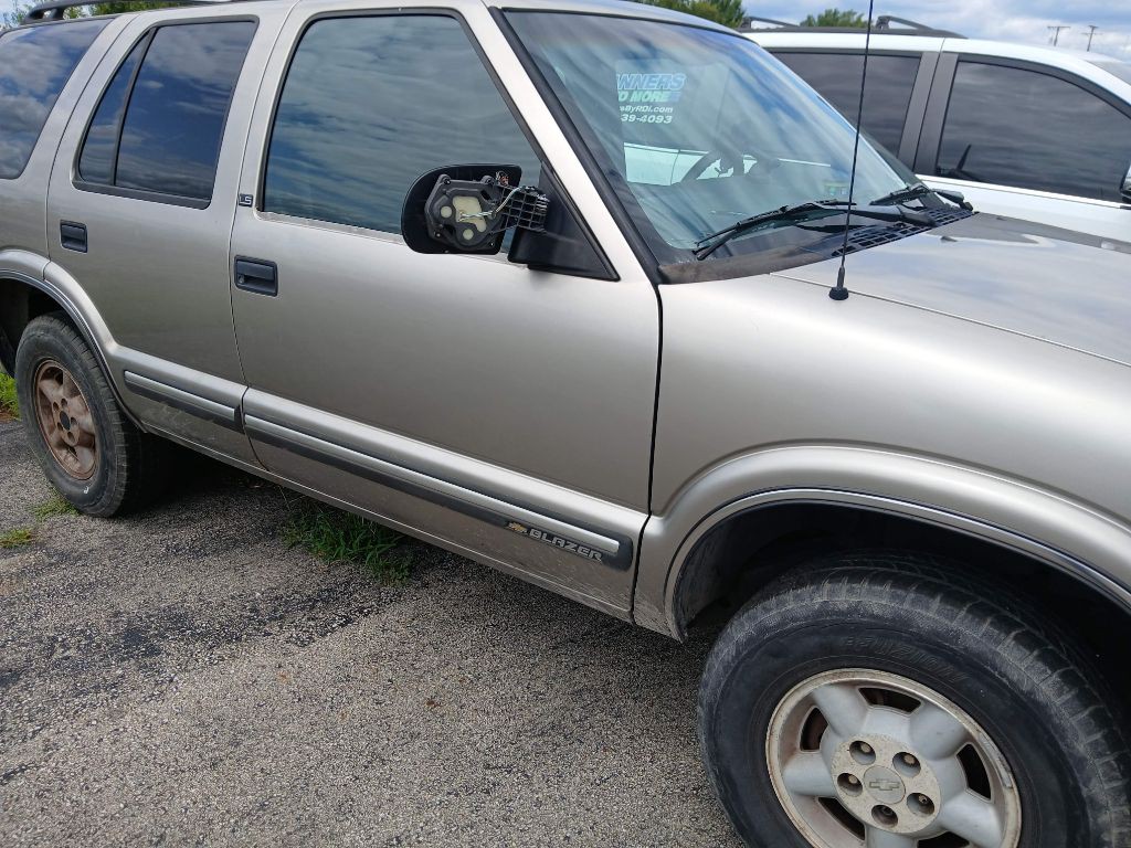 1999 Chevrolet Blazer Image 5