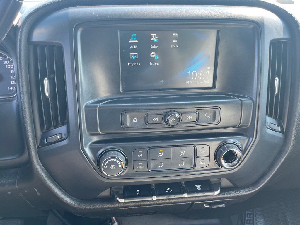2018 Chevrolet Silverado 1500 Image 12
