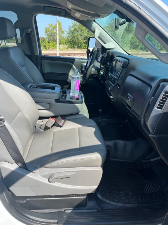 2018 Chevrolet Silverado 1500 Image 18