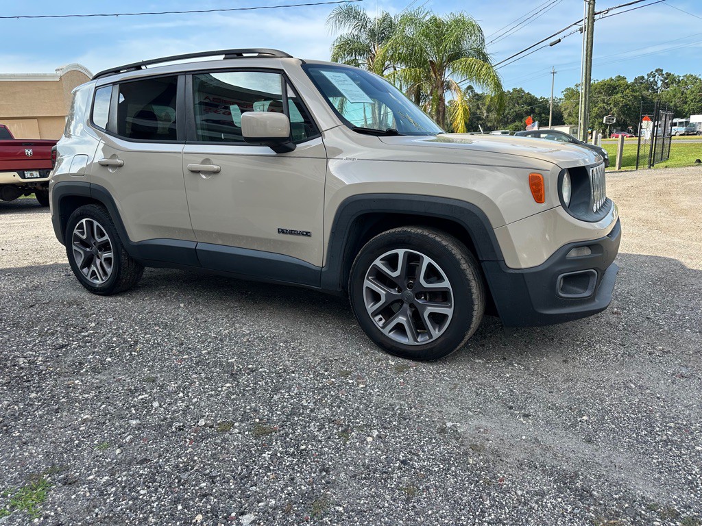 2015 Jeep Renegade Image 2