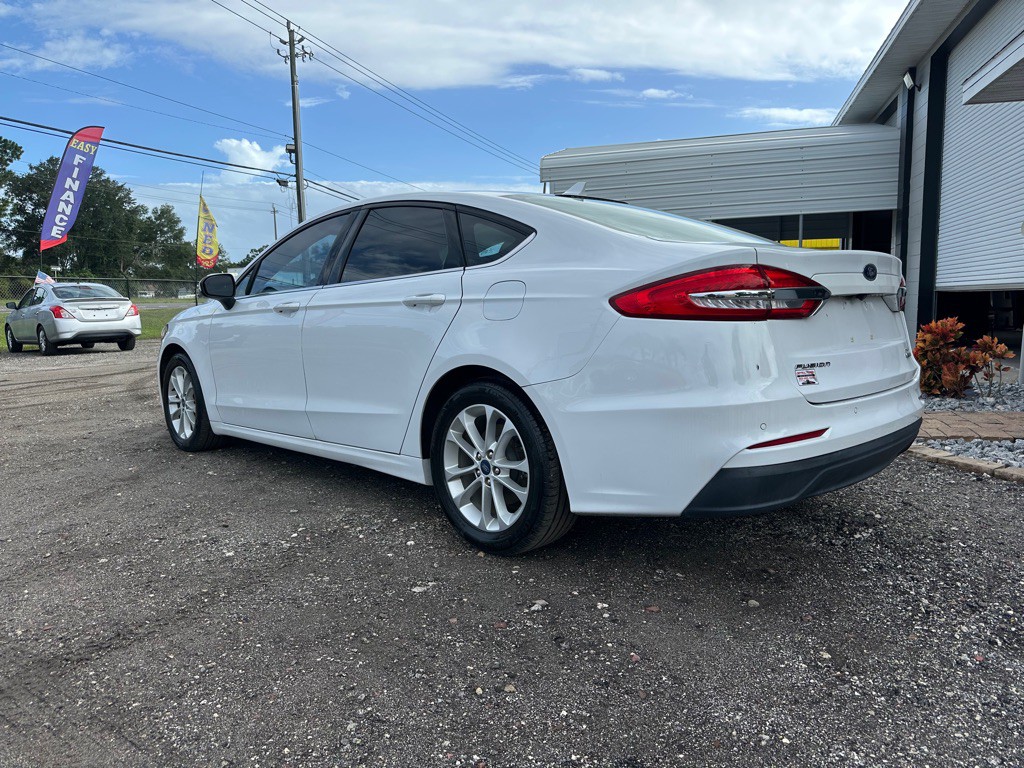2019 Ford Fusion Image 3