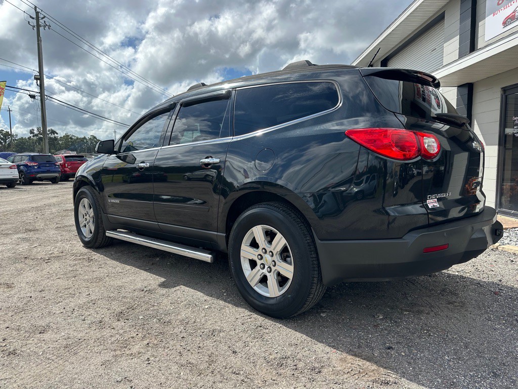 2009 Chevrolet Traverse Image 4