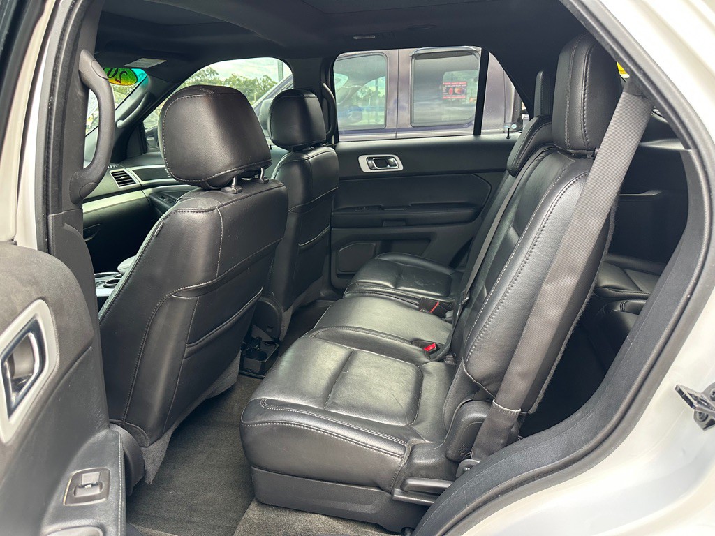 2014 Ford Explorer Image 9