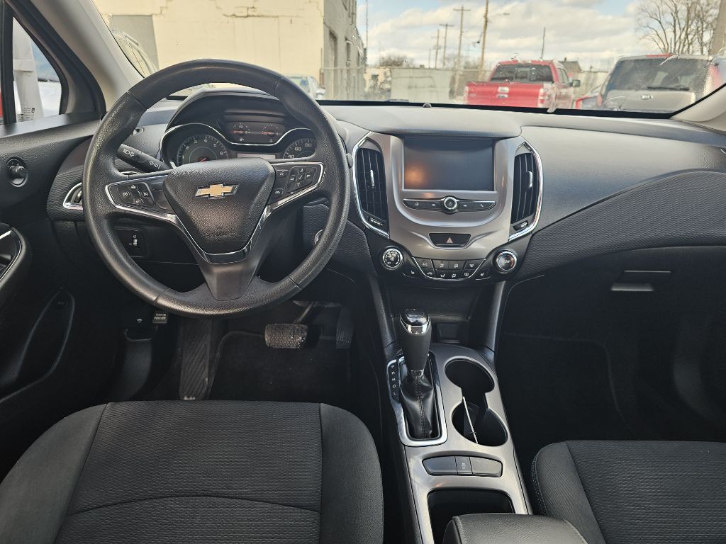 2016 Chevrolet Cruze Image 7