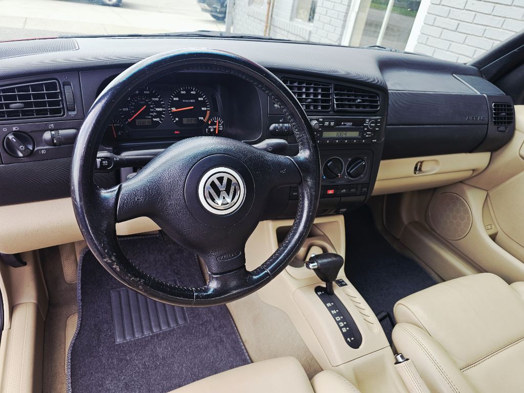 2001 Volkswagen Cabrio Image 7