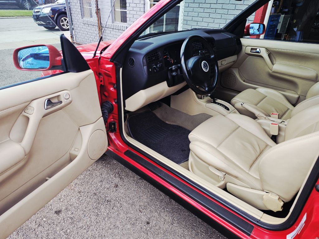 2001 Volkswagen Cabrio Image 8