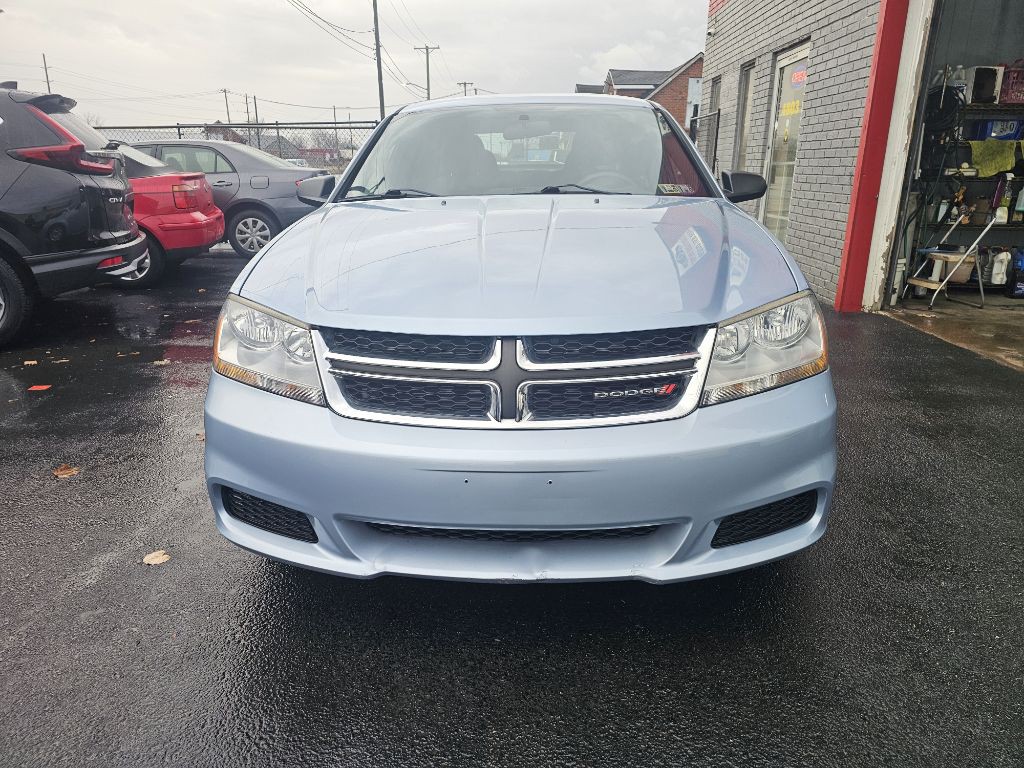 2013 Dodge Avenger Image 1