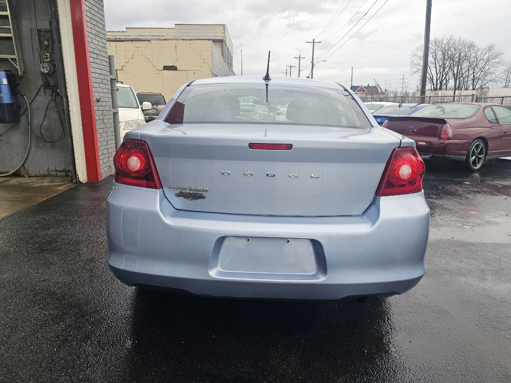 2013 Dodge Avenger Image 4