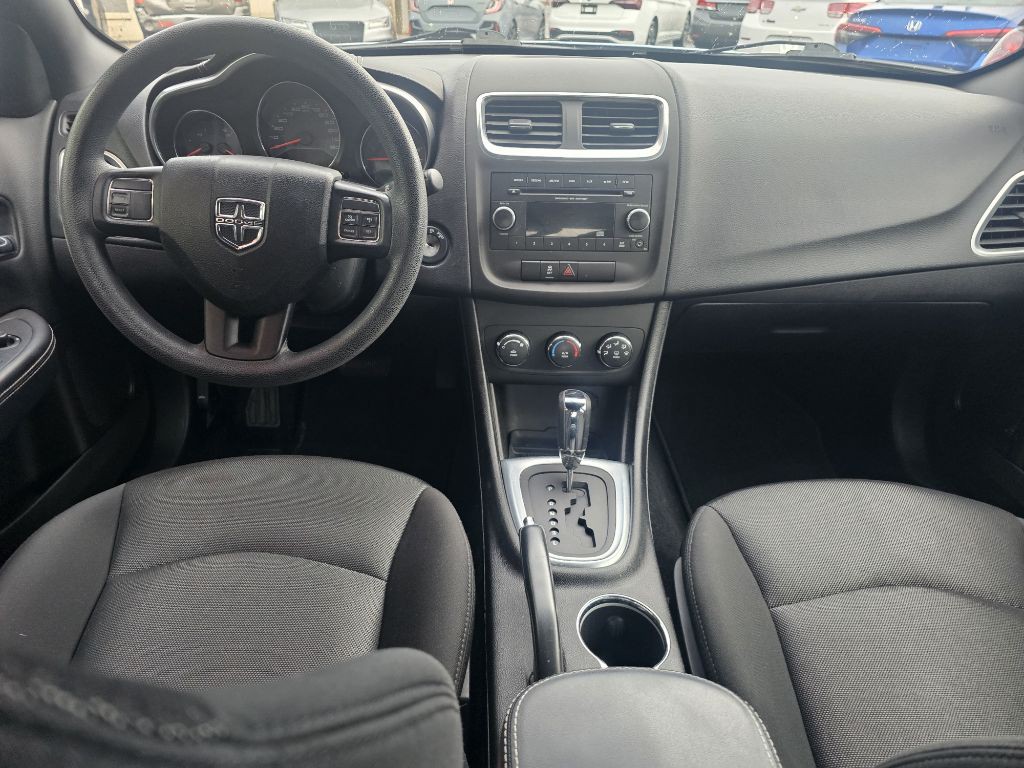 2013 Dodge Avenger Image 9