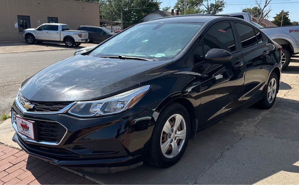 2018 Chevrolet Cruze Image 1