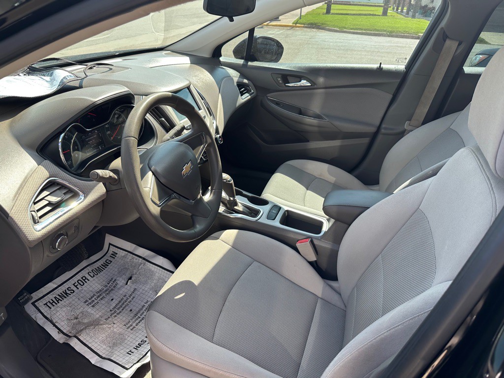 2018 Chevrolet Cruze Image 8