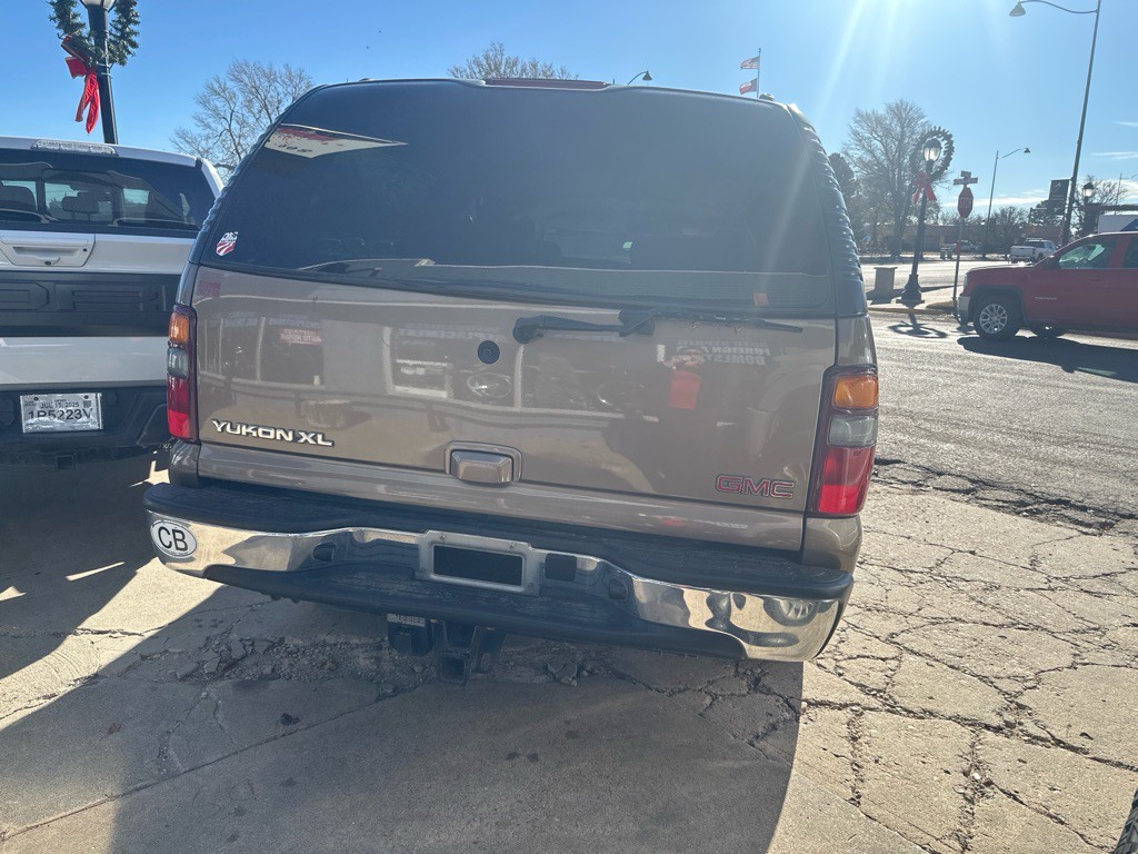 2003 GMC Yukon Image 6