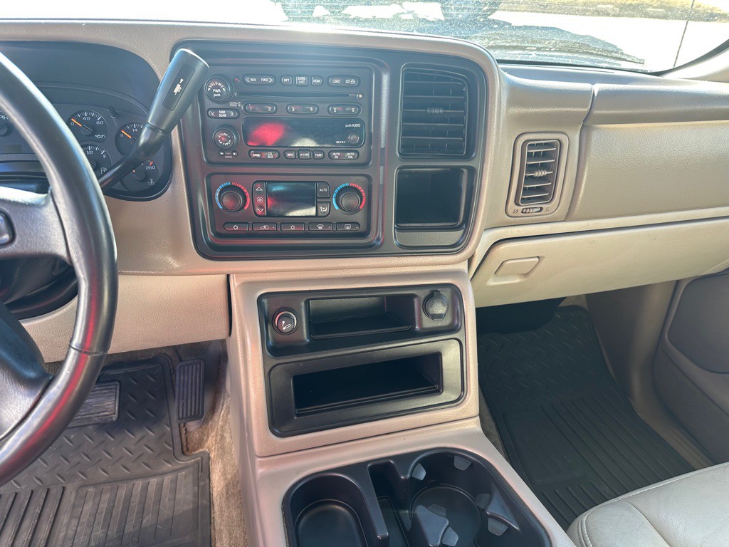 2003 GMC Yukon Image 7