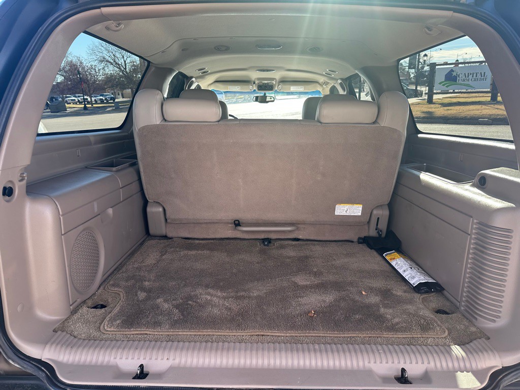 2003 GMC Yukon Image 12