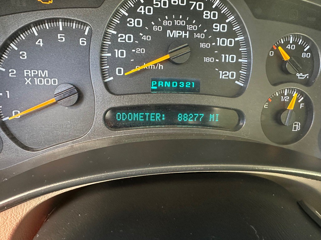 2003 GMC Yukon Image 13