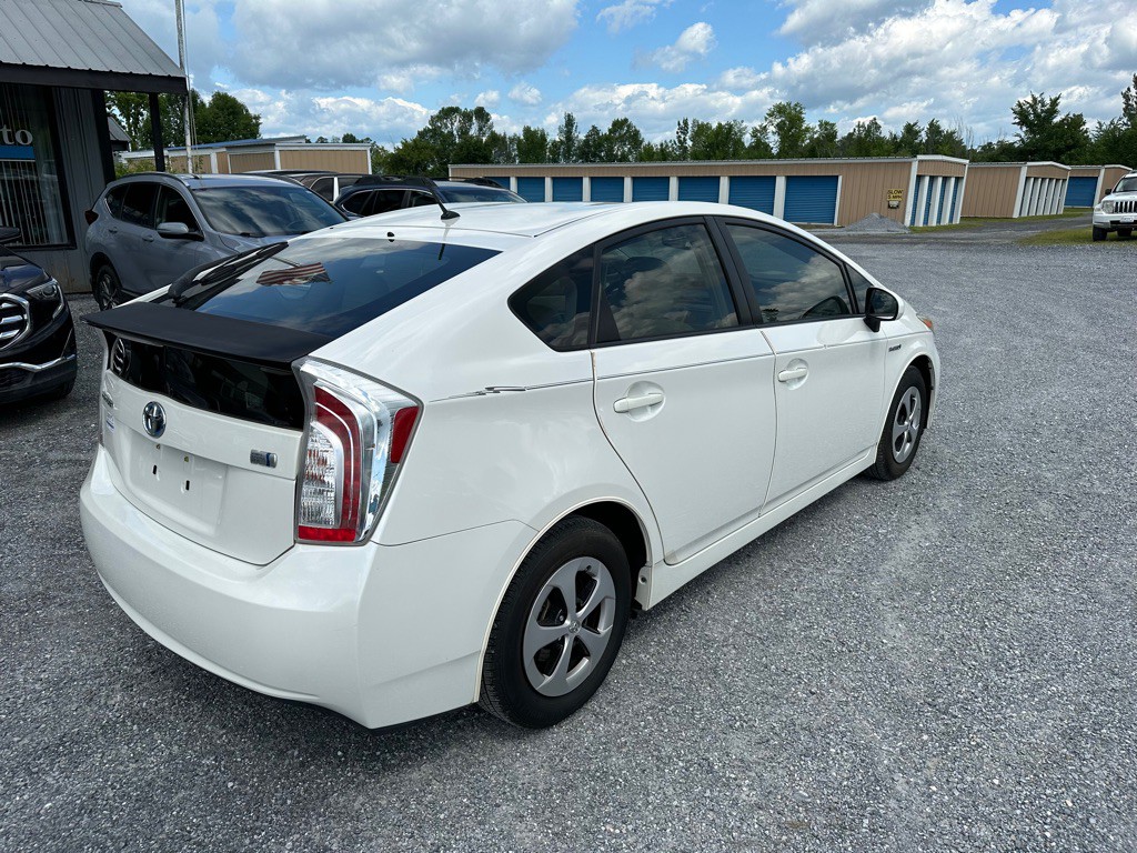 2012 Toyota Prius Image 5