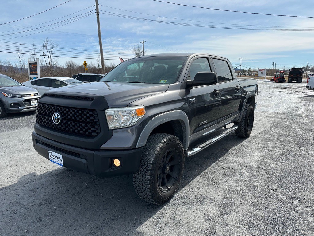 2015 Toyota Tundra Image 1