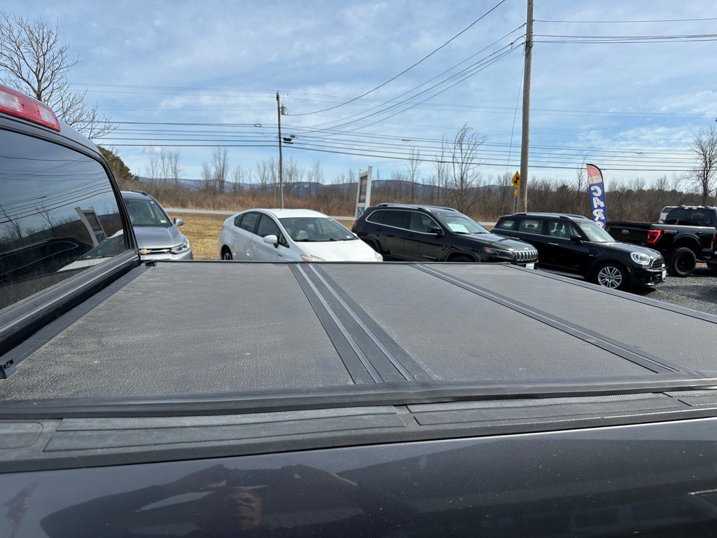 2015 Toyota Tundra Image 13