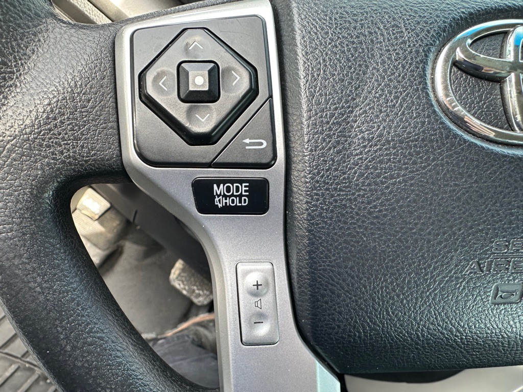 2015 Toyota Tundra Image 21