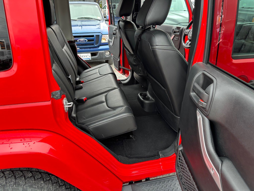 2016 Jeep Wrangler Unlimited Image 16