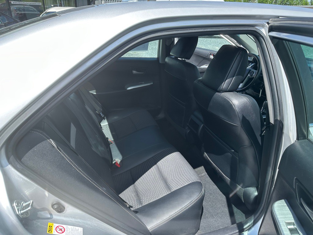 2012 Toyota Camry Image 12