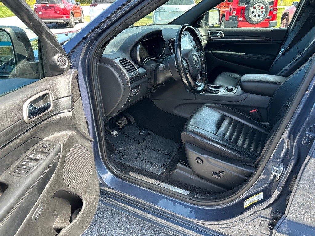 2020 Jeep Grand Cherokee Image 32