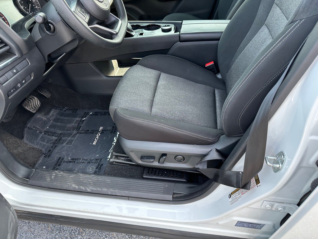 2024 Nissan Rogue Image 9