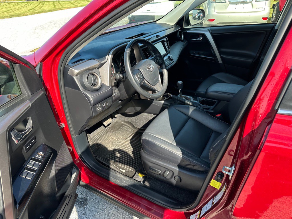 2018 Toyota Rav4 Image 12