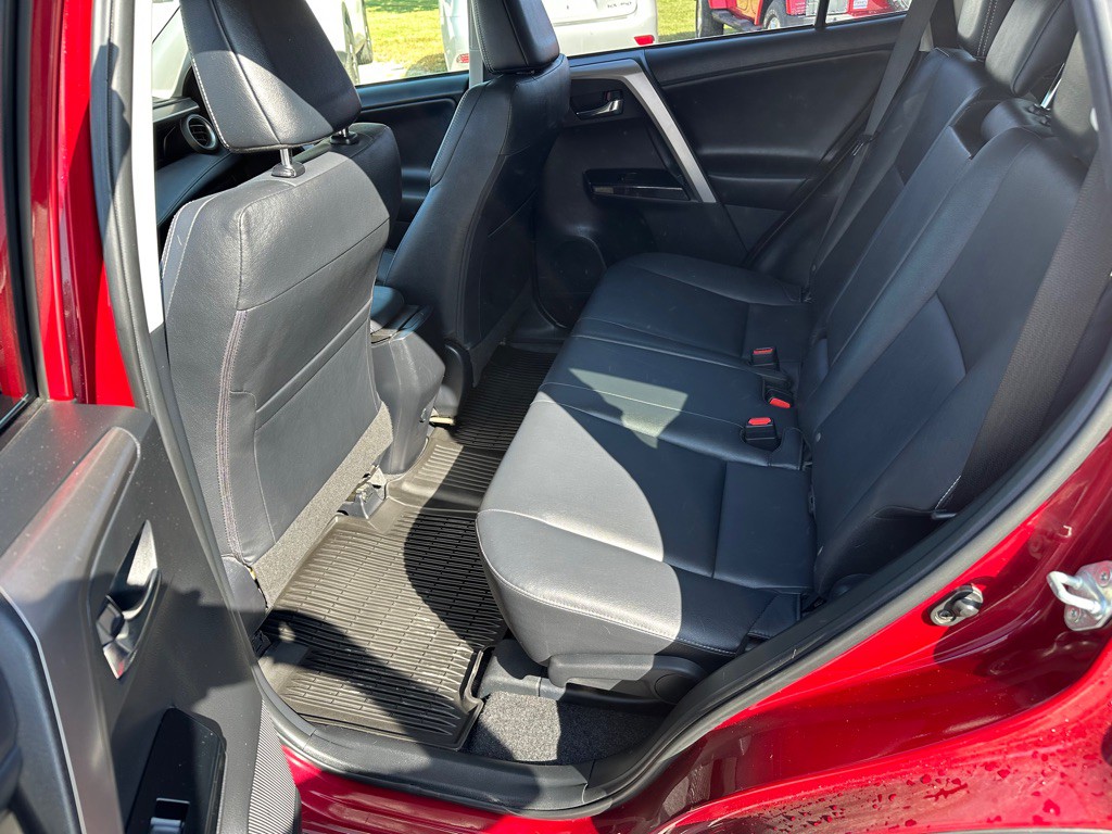 2018 Toyota Rav4 Image 13