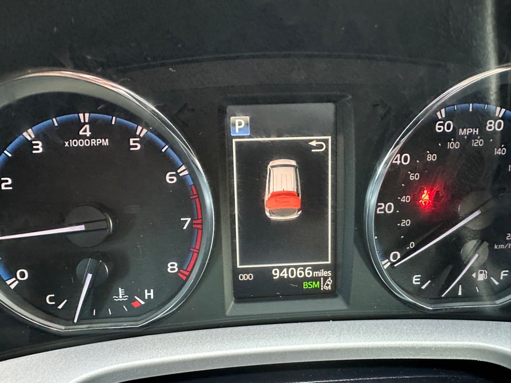 2018 Toyota Rav4 Image 23