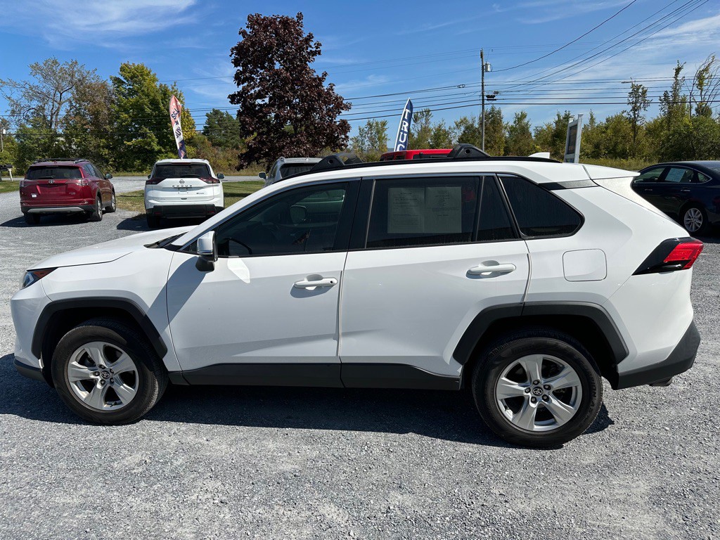 2021 Toyota Rav4 Image 2