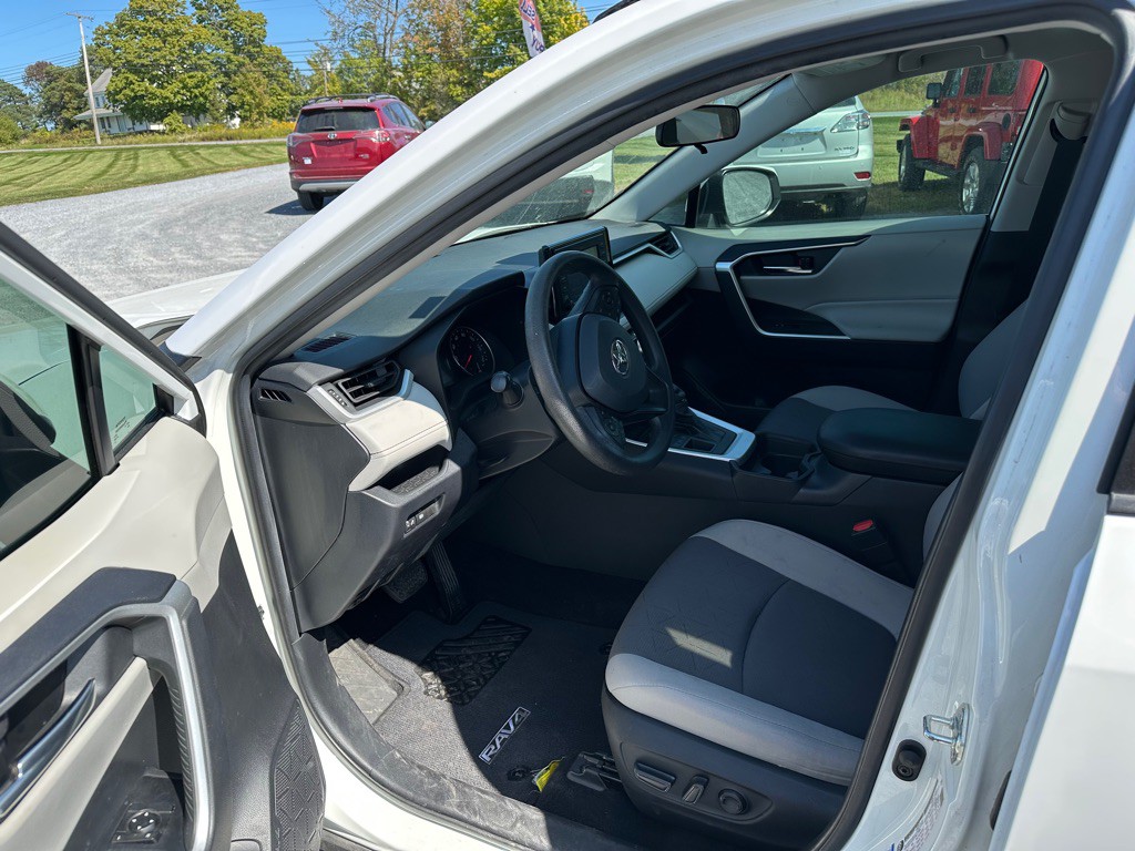 2021 Toyota Rav4 Image 11