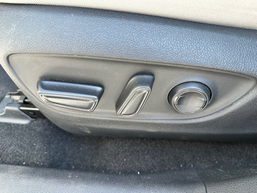 2021 Toyota Rav4 Image 16