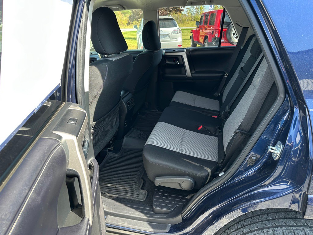 2018 Toyota 4Runner Image 11