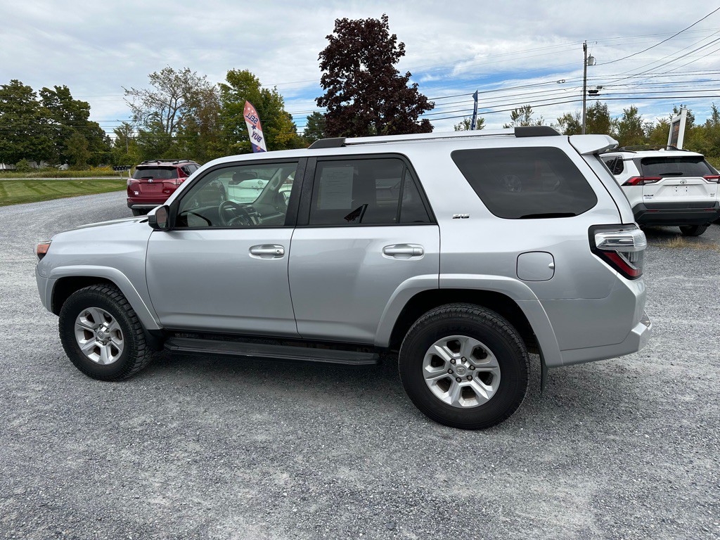 2019 Toyota 4Runner Image 3