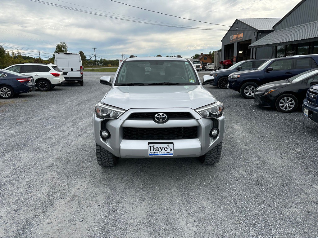 2019 Toyota 4Runner Image 10