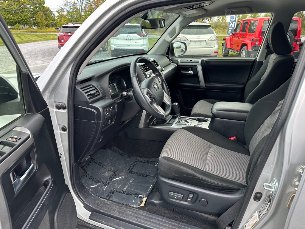 2019 Toyota 4Runner Image 11